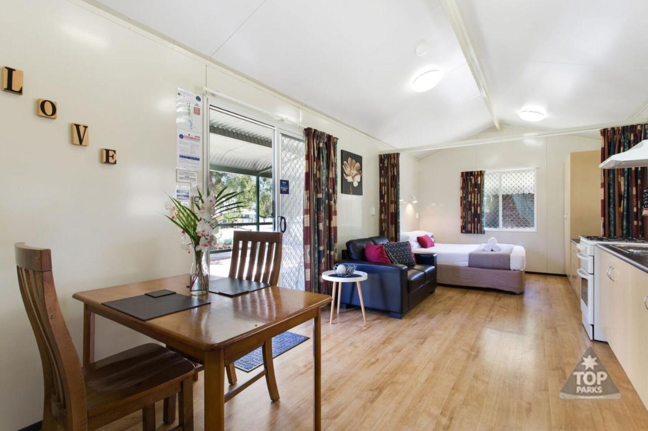 Goondiwindi Holiday Park ภายนอก รูปภาพ